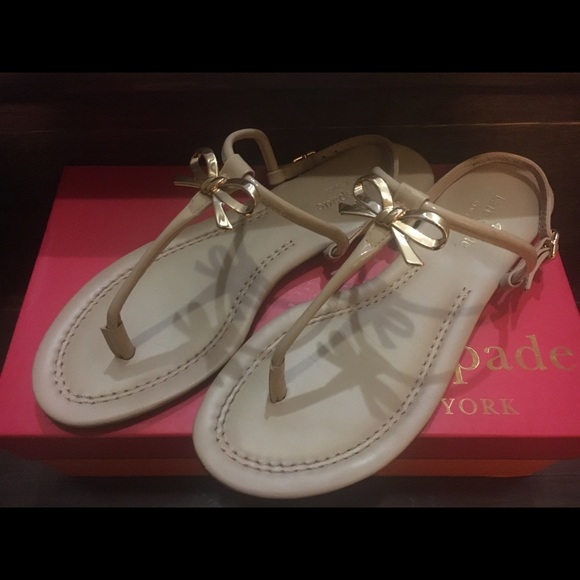 Kate Spade Tracie Bow Thong Sandals, size 7.5 - Picture 2 of 3